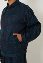 Carica l'immagine nel visualizzatore di Gallery, Giacca Mebuki Satin Dark Navy - Blue Blue Japan