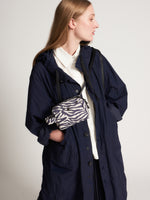 Carica l'immagine nel visualizzatore di Gallery, Belt Pouch Mini Zebra - BAGSINPROGRESS