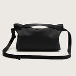 Carica l'immagine nel visualizzatore di Gallery, Borsa Fannypack Crossbody Black - BAGSINPROGRESS