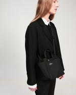 Carica l'immagine nel visualizzatore di Gallery, Borsa Small Side Pocket Tote Black - BAGSINPROGRESS