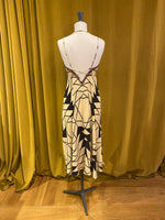 Carica l&#39;immagine nel visualizzatore di Gallery, Sunset Silk Dress P99 - Volantis
