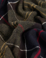 Carica l'immagine nel visualizzatore di Gallery, Kirklees Tartan Scarf - Barbour