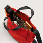 Carica l'immagine nel visualizzatore di Gallery, Borsa Multi Pocket Bag Medium Reddish Orange - BAGSINPROGRESS