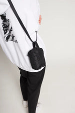 Carica l'immagine nel visualizzatore di Gallery, Belt Pouch Mini Black - BAGSINPROGRESS