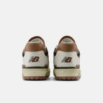 Carica l'immagine nel visualizzatore di Gallery, New Balance 550VGC - Unisex