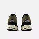 Carica l'immagine nel visualizzatore di Gallery, New Balance 2002RXU Dark Camo Green Goretex - Uomo