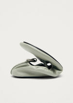 Carica l'immagine nel visualizzatore di Gallery, Naira Barefoot Green Leather Ballet Flats - Alohas