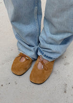 Carica l'immagine nel visualizzatore di Gallery, Rosalind Suede Tan Leather Ballet Flats - Alohas