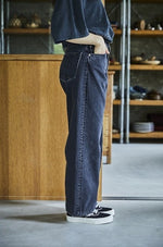 Carica l'immagine nel visualizzatore di Gallery, Jeans 100 Super Dad's Denim Bk Denim Stone - Orslow - Unisex
