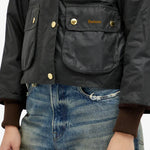 Carica l&#39;immagine nel visualizzatore di Gallery, Giacca cerata Cropped Beadnell Wax Sage - Barbour
