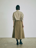 Carica l'immagine nel visualizzatore di Gallery, Gonna Baton HC Khaki - Nicholson&amp;Nicholson
