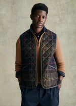 Carica l'immagine nel visualizzatore di Gallery, Icons Tartan Quilted Liner - Barbour
