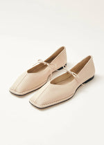 Carica l&#39;immagine nel visualizzatore di Gallery, Sway Cream Leather Ballet Flats - Alohas
