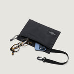 Carica l'immagine nel visualizzatore di Gallery, Borsa Zipper Pouch Black - BAGSINPROGRESS
