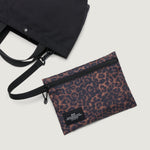 Carica l'immagine nel visualizzatore di Gallery, Borsa Zipper Pouch Leopard- BAGSINPROGRESS (Copia)
