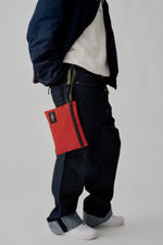 Carica l'immagine nel visualizzatore di Gallery, Borsa Zipper Pouch Red - BAGSINPROGRESS
