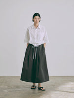 Carica l'immagine nel visualizzatore di Gallery, Gonna Mira Chino Charcoal - Nicholson&amp;Nicholson
