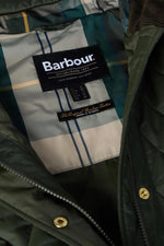 Carica l'immagine nel visualizzatore di Gallery, Hilary Quilted Jacket Olive/Ancient Tartan - Barbour
