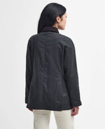 Carica l'immagine nel visualizzatore di Gallery, Beadnell Wax Jacket Sage - Barbour
