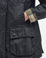 Carica l'immagine nel visualizzatore di Gallery, Beadnell Wax Jacket Sage - Barbour
