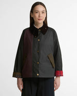 Carica l'immagine nel visualizzatore di Gallery, Patchwork Transport Wax Jacket - Barbour
