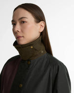 Carica l'immagine nel visualizzatore di Gallery, Patchwork Transport Wax Jacket - Barbour
