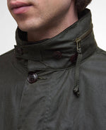 Carica l&#39;immagine nel visualizzatore di Gallery, Editor Waxed Jacket Archive Olive - Barbour
