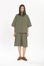 Carica l'immagine nel visualizzatore di Gallery, Bermuda Amado Vion Oliva - Barena Venezia
