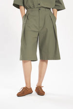 Carica l'immagine nel visualizzatore di Gallery, Bermuda Amado Vion Oliva - Barena Venezia
