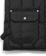 Carica l'immagine nel visualizzatore di Gallery, Work V Neck Button Down Vest Black - TAION
