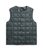 Carica l'immagine nel visualizzatore di Gallery, Crew Neck Button Down Vest Charcoal - TAION

