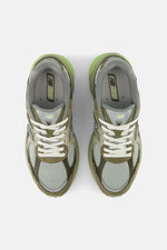 Carica l'immagine nel visualizzatore di Gallery, New Balance U20101AH Covert Green Dry Lime - Unisex
