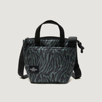 Carica l'immagine nel visualizzatore di Gallery, Borsa Zipper Duffle Small Zebra Puffer - BAGSINPROGRESS
