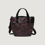 Carica l&#39;immagine nel visualizzatore di Gallery, Borsa Zipper Duffle Small Leophard Puffer - BAGSINPROGRESS
