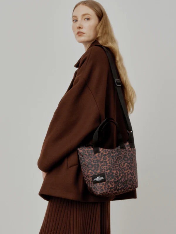 Borsa Zipper Duffle Small Leophard Puffer - BAGSINPROGRESS