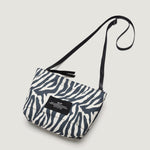 Carica l&#39;immagine nel visualizzatore di Gallery, Borsa Zipper Pouch Mini Zebra - BIP
