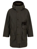 Carica l&#39;immagine nel visualizzatore di Gallery, Solway Trench Waxed Coat Archive Olive - Barbour
