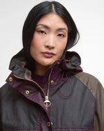 Carica l&#39;immagine nel visualizzatore di Gallery, Keeley Waxed Jacket Merlot/Rustic/Beech/Muted Tartan - Barbour
