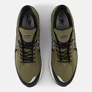 New Balance 2002RXU Dark Camo Green Goretex - Uomo