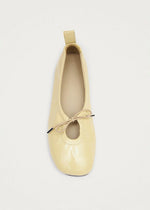 Carica l'immagine nel visualizzatore di Gallery, Rosalind Patent Vanilla Leather Ballet Flats - Alohas
