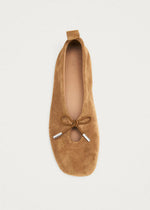Carica l'immagine nel visualizzatore di Gallery, Rosalind Suede Tan Leather Ballet Flats - Alohas
