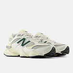 Carica l&#39;immagine nel visualizzatore di Gallery, New Balance 9060ESE Sea Salt Off White - Unisex
