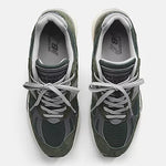 Carica l&#39;immagine nel visualizzatore di Gallery, New Balance M991GR2 v2 Green - Uomo
