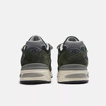 Carica l&#39;immagine nel visualizzatore di Gallery, New Balance M991GR2 v2 Green - Uomo
