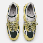 Carica l&#39;immagine nel visualizzatore di Gallery, New Balance U991GT2 v2 Green - Donna
