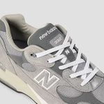 Carica l'immagine nel visualizzatore di Gallery, New Balance U992GY Grey - Unisex
