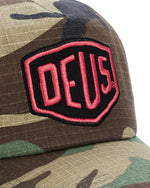 Carica l'immagine nel visualizzatore di Gallery, Paris Camo Shield Cap Camouflage - Deus Ex Machina
