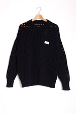 Carica l&#39;immagine nel visualizzatore di Gallery, Perforated Sweater Navy - LC23
